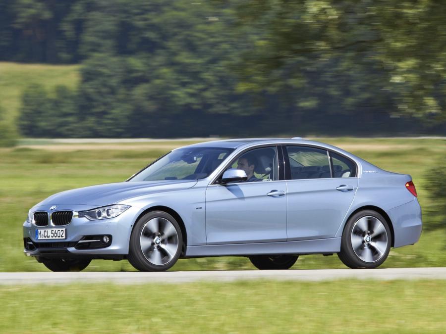  BMW ActiveHybrid 3 2012 года  (фото 2 из 102)